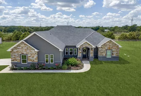 324 Decatur Cemetery Rd, Decatur, TX 76234
