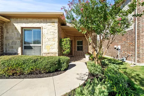 1616 Placitas Trl, Fort Worth, TX 76131
