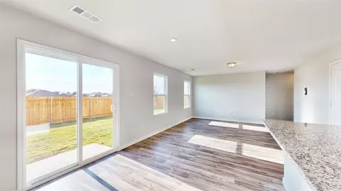 128 Cooper Dr, Cleburne, TX 76031 photo 10