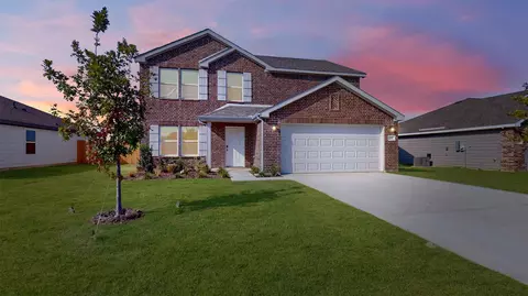 116 Cooper Dr, Cleburne, TX 76031