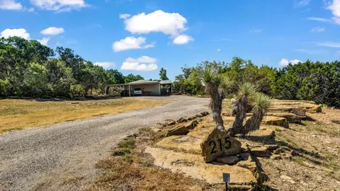 215 Shady Oaks Dr, Mineral Wells, TX 76067