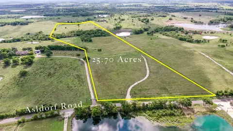 660 Alsdorf Rd, Ennis, TX 75119