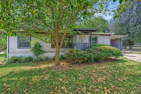 203 William St, Pottsboro, TX 75076