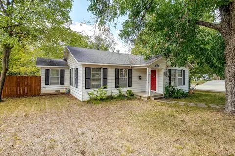 200 Tarrant St, Mansfield, TX 76063