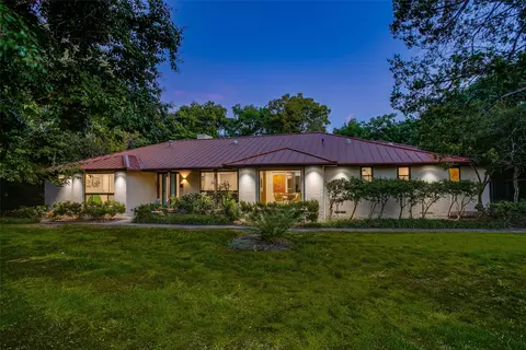 3206 Gladiolus Ln, Dallas, TX 75233