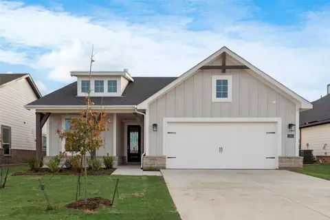 1260 Colca Dr, Springtown, TX 76082