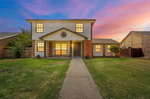 4730 Freeport Dr, Garland, TX 75043