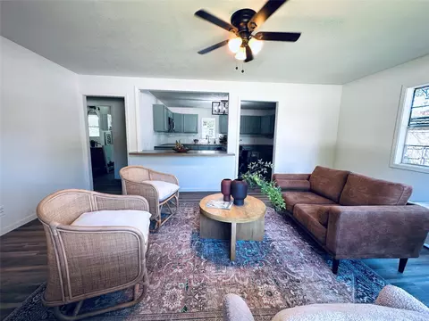 610 E Grand Ave, Comanche, TX 76442 photo 3