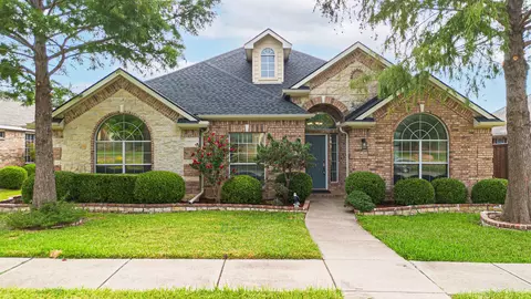 2222 River Canyon Ln, Garland, TX 75041