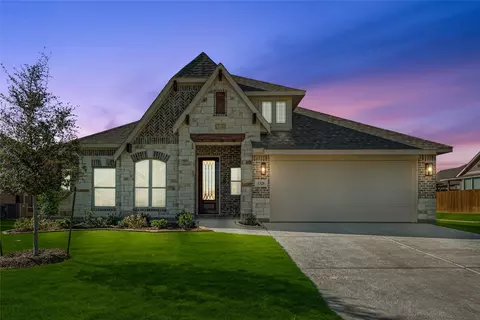 1328 Hunters Ridge Dr, Crowley, TX 76036