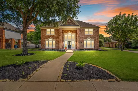205 Meadowlark Ln, Southlake, TX 76092