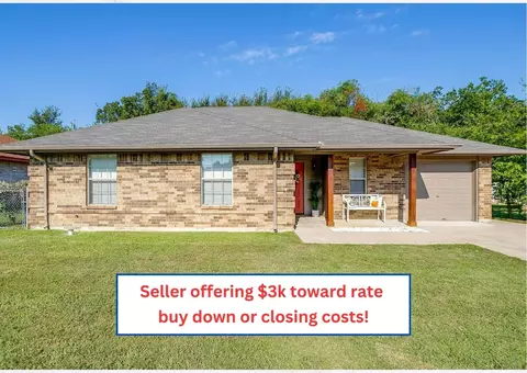 520 Heather Ln, Keene, TX 76059