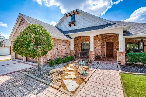209 Lakefront Ct, Mckinney, TX 75071