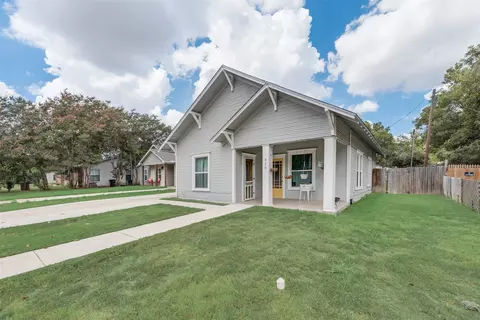 410 Poindexter Ave, Cleburne, TX 76033