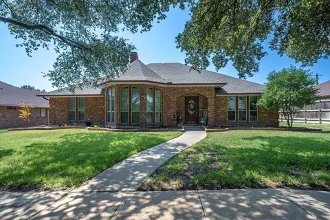 3422 Ridge Oak Dr, Garland, TX 75044