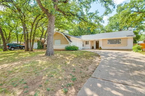 3410 Bristol Dr, Arlington, TX 76013