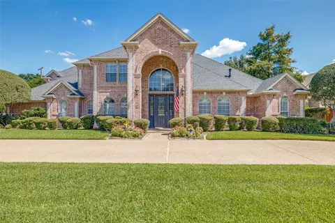 5805 Archbishop Ct, Arlington, TX 76017