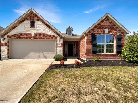524 Bird Creek Dr, Little Elm, TX 75068