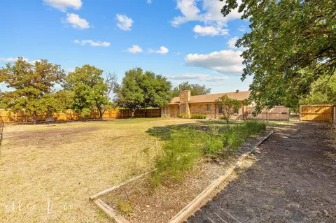 Exterior - 137 Nesmith Rd, Abilene, TX 79602 photo 8 of 14