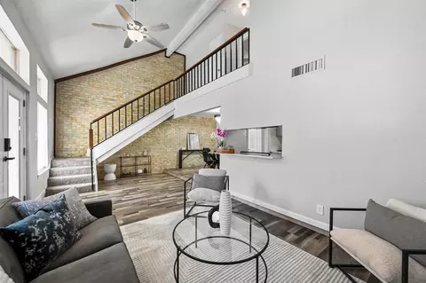 2312 Long Ridge Ln, Arlington, TX 76014