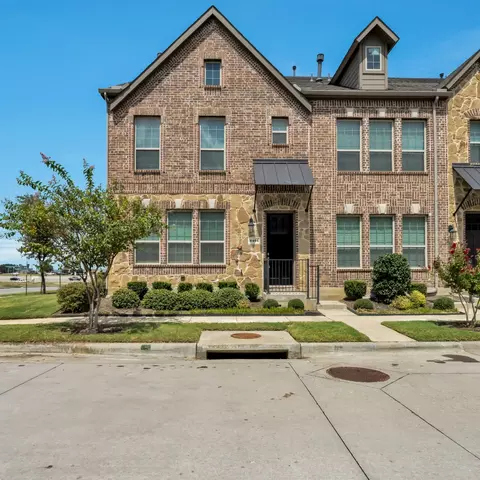 2401 Magalia Ln, Lewisville, TX 75067