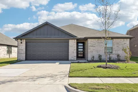 315 Canyon Oaks Dr, Greenville, TX 75402