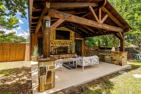 7008 County Road 527, Burleson, TX 76028