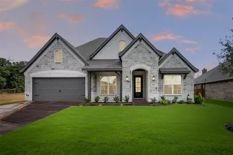 3312 Beverly Hills St, Burleson, TX 76028