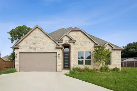 6401 St George Ct, North Richland Hills, TX 76180