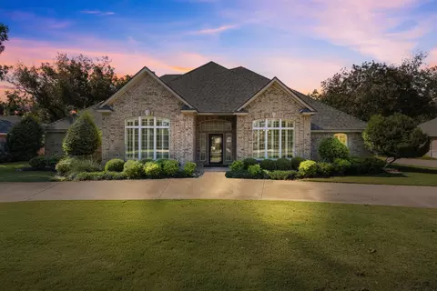 7413 Ravenswood Rd, Granbury, TX 76049