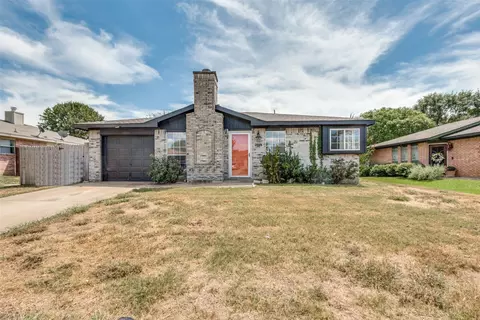 9344 Mayblossom Way, Dallas, TX 75217