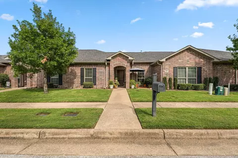 5026 Shiloh Village Dr, Tyler, TX 75703