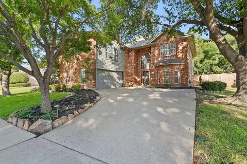 425 Saddlebrook Dr, Garland, TX 75044