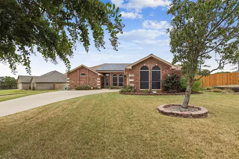704 John Thomas Dr, Keene, TX 76059