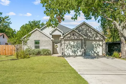 707 N Las Vegas Trl, White Settlement, TX 76108