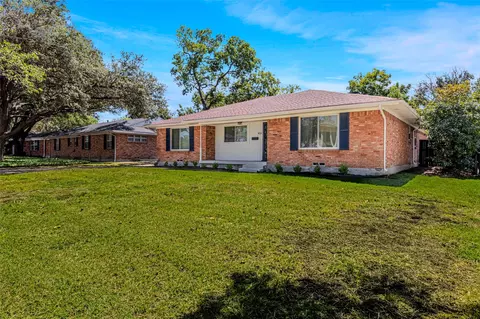 424 E Spring Valley Rd, Richardson, TX 75081 photo 3