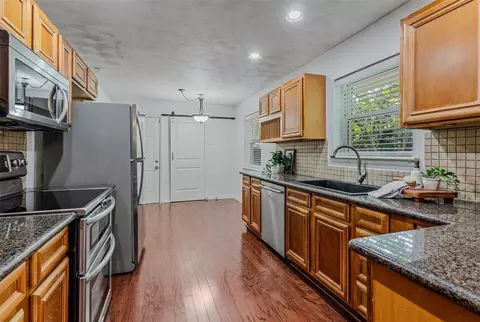 424 E Spring Valley Rd, Richardson, TX 75081 photo 10