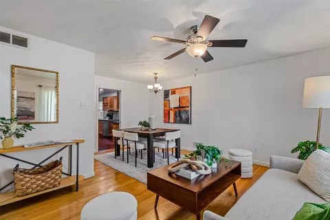 424 E Spring Valley Rd, Richardson, TX 75081 photo 11