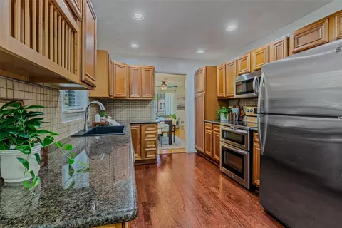424 E Spring Valley Rd, Richardson, TX 75081 photo 8