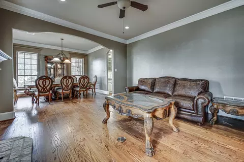 800 Locust Dr, Oak Leaf, TX 75154 photo 11