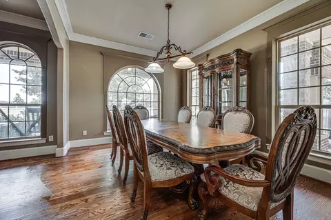 800 Locust Dr, Oak Leaf, TX 75154 photo 9
