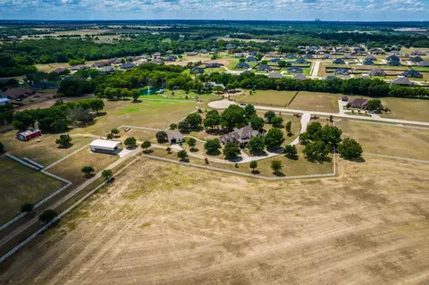 800 Locust Dr, Oak Leaf, TX 75154 photo 39
