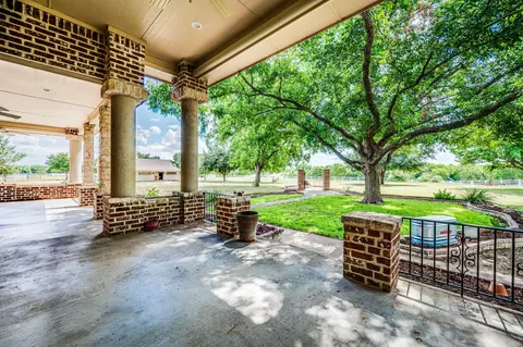 800 Locust Dr, Oak Leaf, TX 75154 photo 33