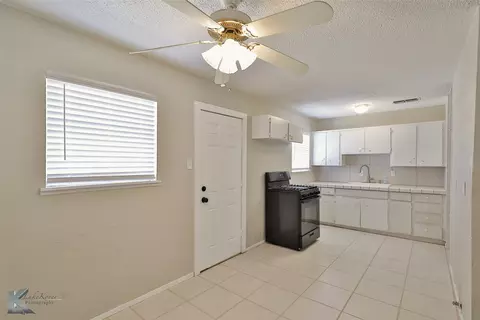 4810 State St, Abilene, TX 79603 photo 8