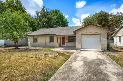 12211 Brisbane Ave, Farmers Branch, TX 75234