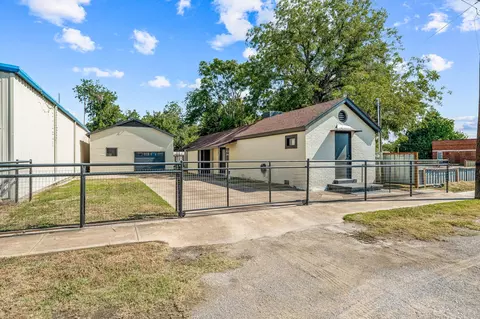 117 E Crockett St, Gordon, TX 76453