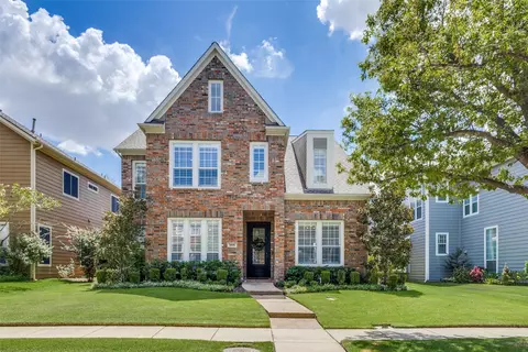 1816 Auburn Dr, Carrollton, TX 75007