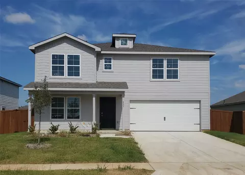 833 Sugartree Dr, Cleburne, TX 76031