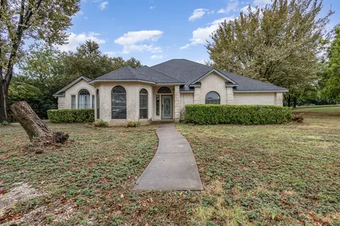 953 E Ovilla Rd, Red Oak, TX 75154