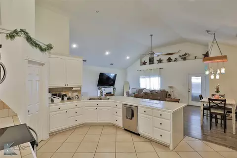 233 Iron Eagle Rd, Abilene, TX 79602 photo 7